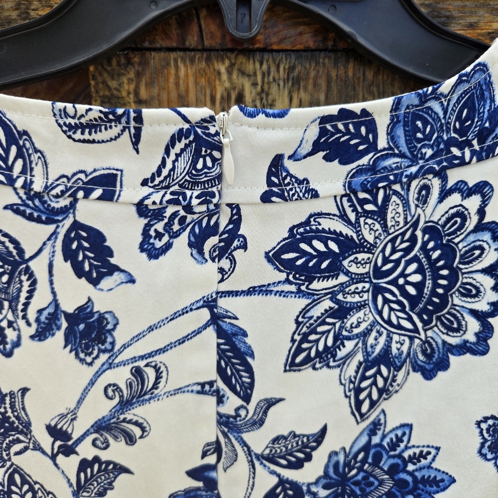 NWT London Times Floral Shift Dress - Picture 4 of 7